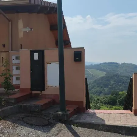 Mirador De *