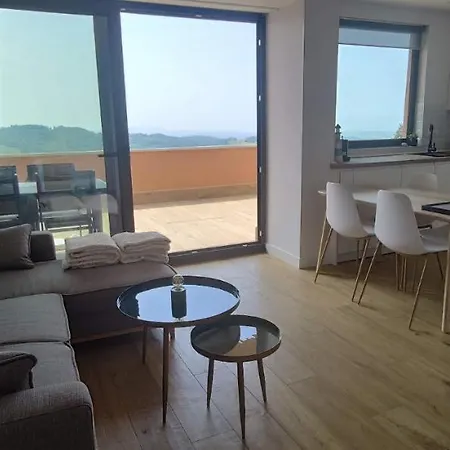 Mirador De * Canales (Cantabria)